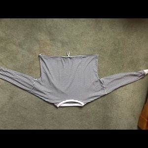 Romwe long sleeved crop tip with drawstrings.